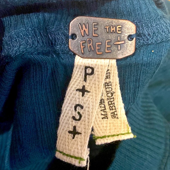 Free People Long Flowy Bohemian Style Turquoise Color Tank Small NWT - Picture 3 of 7